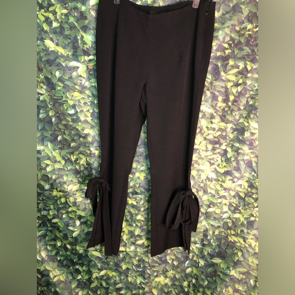 Elegant Black Women's Pants with Bow Detail - Picture 3 of 13